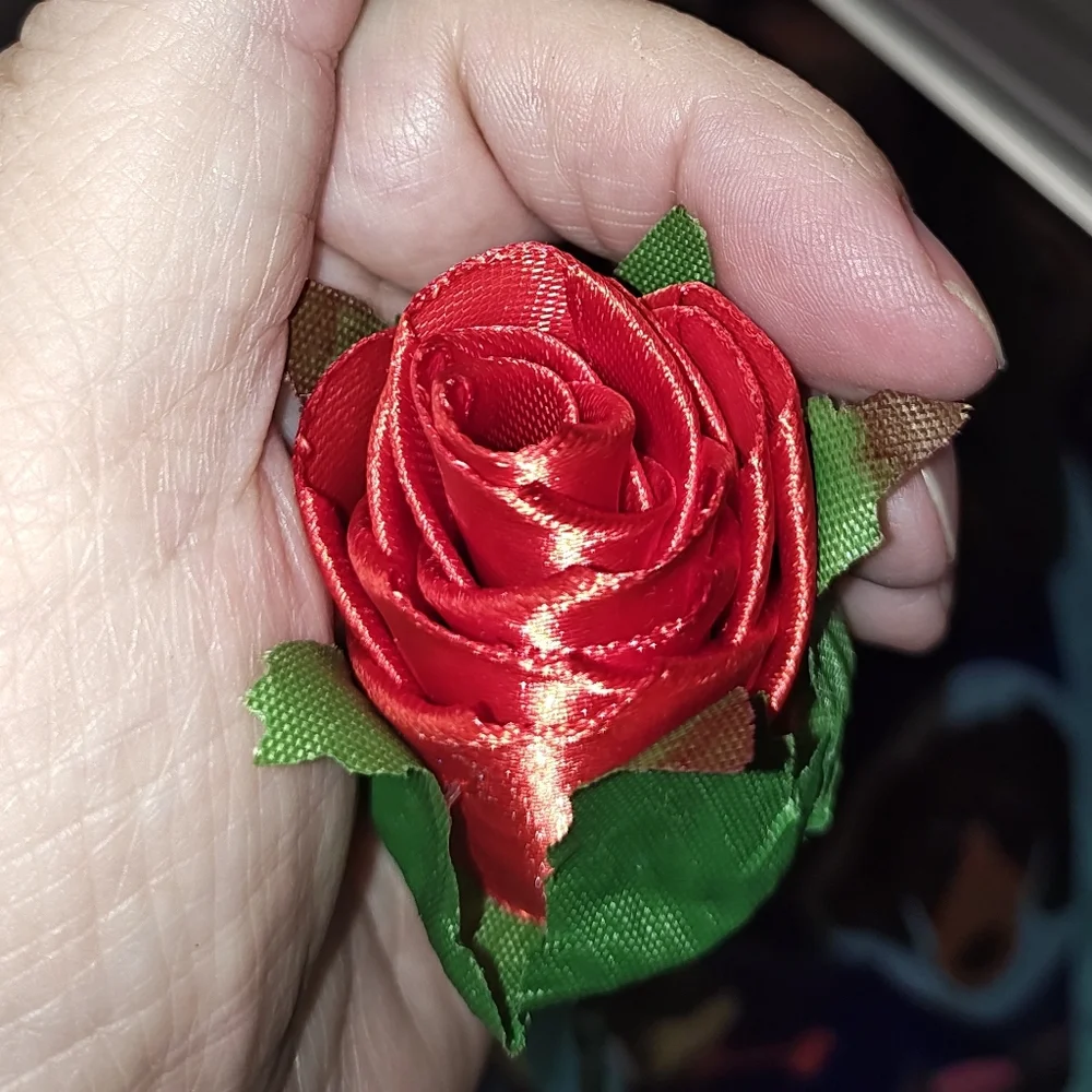 Wedding Or Shower Favors - Handmade Ribbon Roses - Red, White, Pink - Lot Of 25